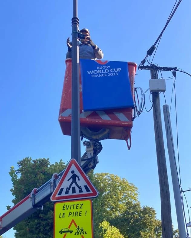 Installation de kakémonos sur nacelle Rueil